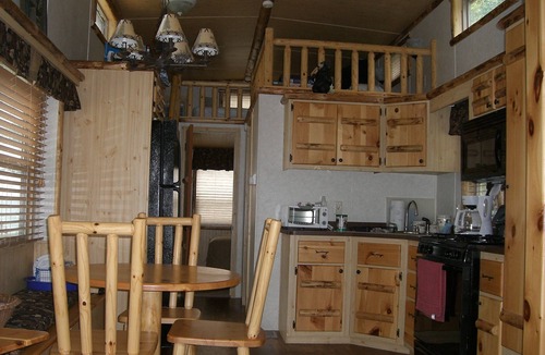 Valois Cabin | Seneca Lake -"Butternut Camp" near Wineries & Watkins Glen Race track