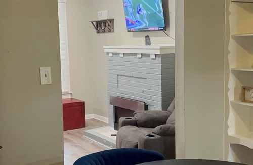 Riverview House | Serene 2 bedroom home in residential neighborhood.