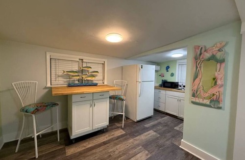Bayport Cottage | Serene, Peaceful, Old Florida Cottage. Steps to sunrise, sunset, & fishing.
