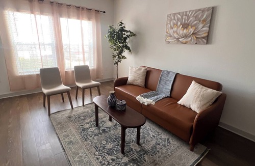 Arlington Apartment | Serene Sands Retreat- 10 minutes from Downtown 15 minutes from Mayo Clinic