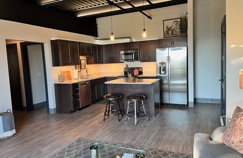 Kalamazoo Apartment | Serenity Stay in Luxury