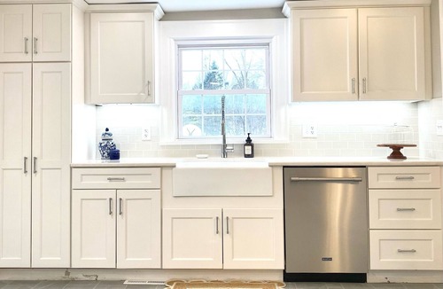 Skaneateles House | Skaneateles Retreat, 1875 Charm- 3 bedrooms 2025 remodel. Walk to the brewery!