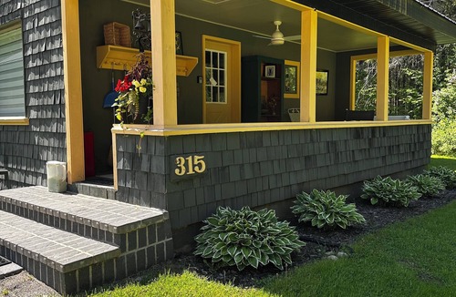 Malone Cottage | SKI, FISH, GOLF, RAFT, HIKE, HUNT, ATV ride, RELAX, 4 bdr home on wooded ADK lot