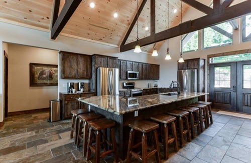 Indian Point House | Sleep 36 - 16 King Beds - Indoor Pool - Right by SDC - Vanessa's Vacation Homes