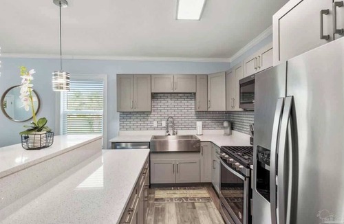 Southeast Pensacola House | Sleeps 7 3 BR Pets welcome|Pensacola Stay