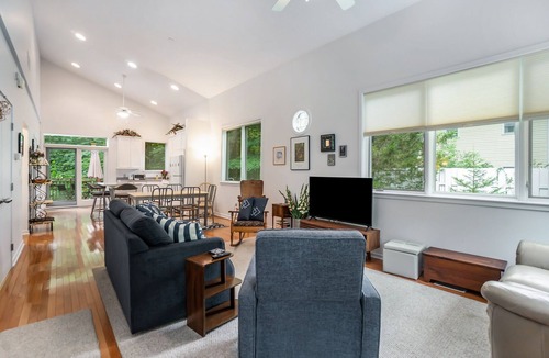 South Haven Villa | 🏖️ Sleepy Hollow Beach Resort, Patio 30 – Family Fun on Lake Michigan!