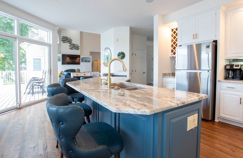 Honeoye House | Southwest Shores Chateau: Lakeside Family Getaway!