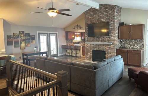 St. Charles House | Spacious 4BR Family Home Near Historic St. Charles & STL
