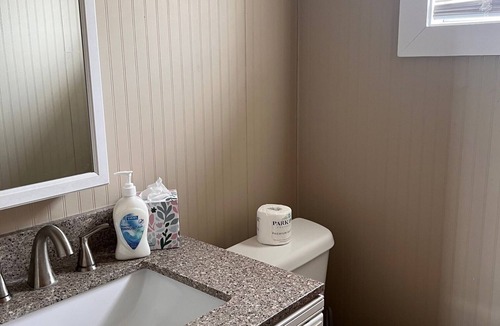 Ocean Bay Park House | Spacious 5-bedroom house, sleeps 11 with AC, WiFi in adorable Ocean Bay Park