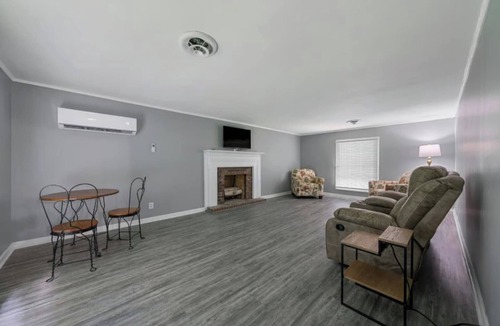 Glasgow Apartment | Spacious Backyard Fireplace Mins from Downtown