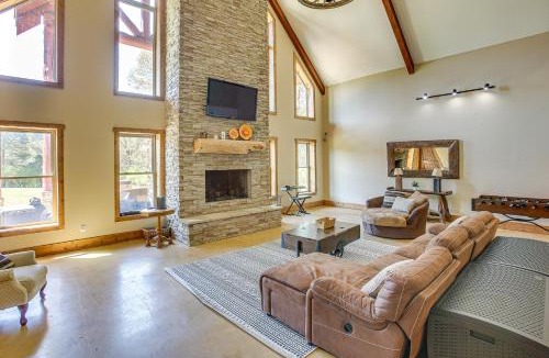 Celina House | Spacious Group Getaway Near Cumberland River!