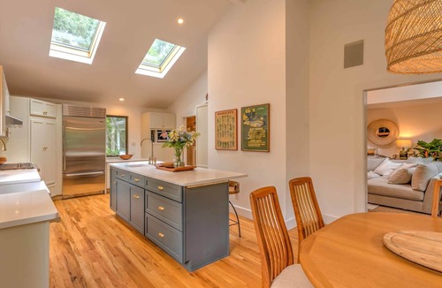 Northwest Harbor House | Spacious Living Areas, Lovely Landscaping, Close to Bay Beaches and East.