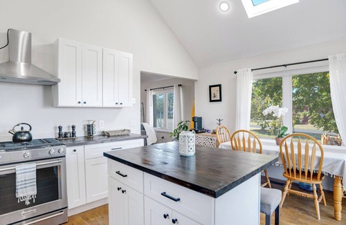 Montauk House | Spacious Montauk Home Minutes to Ditch Plains Beach and Montauk Point.