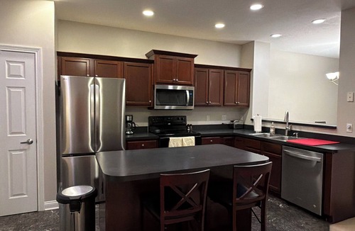 Roseland House | Spacious, walkable 3-bedroom townhome near Notre Dame and St. Mary's!