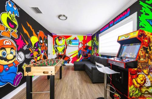 Westchester Villa | Spectacular Miami Resort - Htd Pool,5 Bdrooms ,Mini Golf, Playground, Baby Items, BBQ