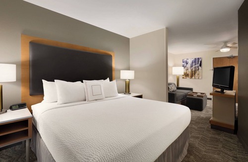 North Mountain Hotel | SpringHill Suites Phoenix North