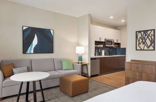 Harris Hill Hotel | Staybridge Suites Williamsville Buffalo by IHG