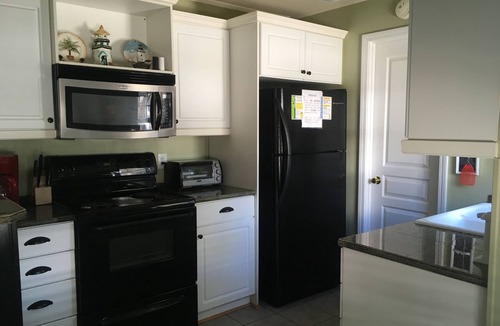 Myrtle Beach House | Steps to the BEACH and WATER PARK - Cleaning & Linens INCLUDED