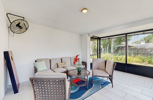 Avondale House | Stylish Avondale Home Pet-friendly & Walkable
