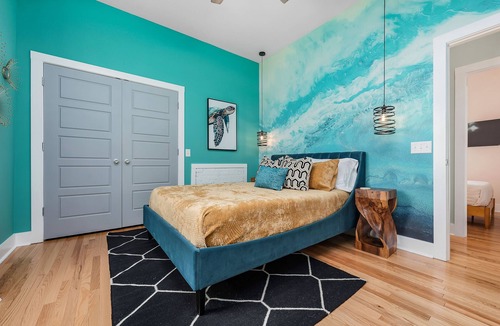 Old East Hill House | Stylish CLEAN 2bed/2bath located downtown Pensacola/10 mins to the beach