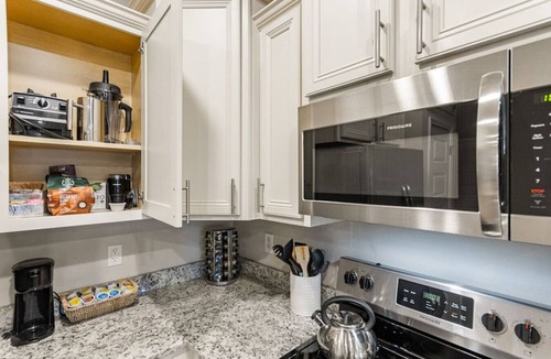 South Pensacola House | Stylish Modern Retreat in Downtown w/Pool, 3 Bedroom, 2.5 bath, free parking