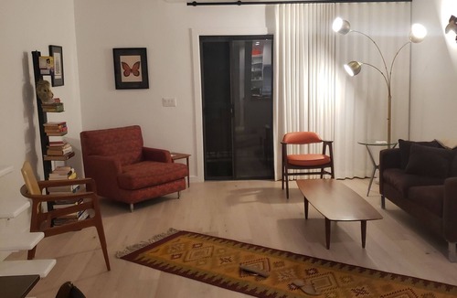 Alta Mesa Condo | Summer in Santa Barbara newly remodeled 1 bedroom hilltop condo w/pool & spa