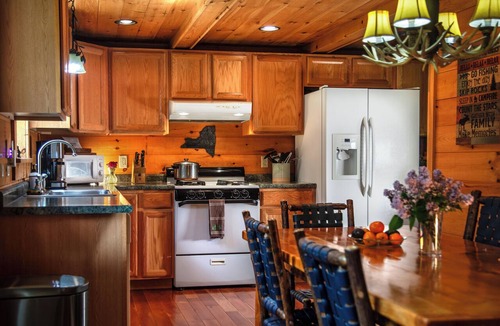 North Pole House | Summer Outdoor Retreat! Cozy Cabin on 5 Acres on Ausable River