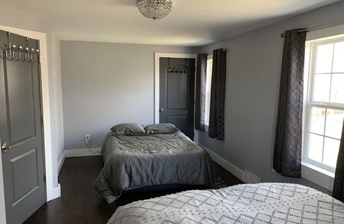 Grosse Ile House | Sundown Waterfront Carriage House