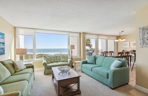 Fernandina Beach Condo | Sunny, Updated 4 Bed/3 Bath Oceanfront Resort Villa!