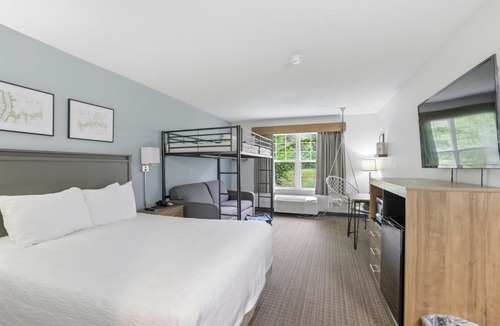 River Falls Hotel | The Commerce, Trademark Collection by Wyndham