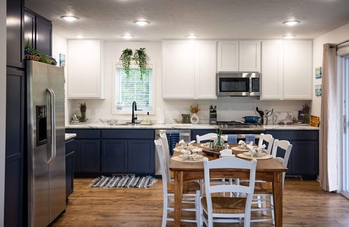 Suttons Bay House | The Leland Blue on M-22