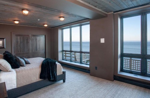 East Hillside Apartment | The Njörd