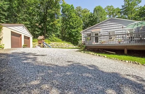 Hackettstown House | Total privacy and relaxation in a secluded 3 bed/2 bath house on 5 acres.
