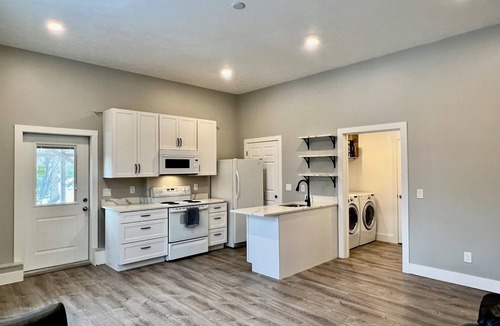 Traverse City Apartment | Tranquil 2-bedroom apartment in delightful Traverse City getaway