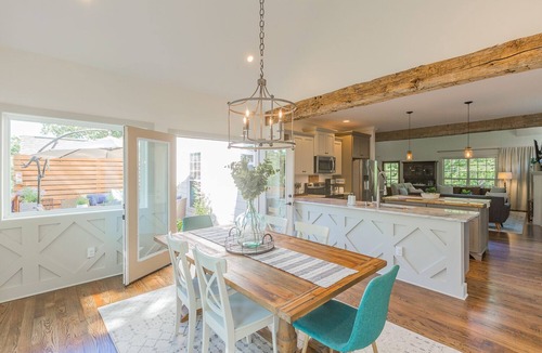 Northside House | Tranquil Downtown Retreat - 4 Minutes to Aquarium & Coolidge Park!