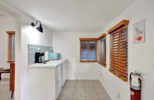 Sailboat Bend House | Tropical Studio with Pool | Fort Lauderdale