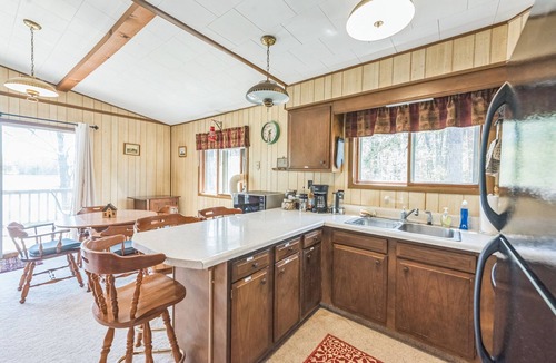 Herron Cabin | Twice Upon A Lake : Summer Retreat for the Whole Family