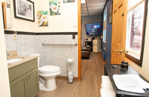 Whippleville House | Two-Room Suite, 1.6 - First Floor