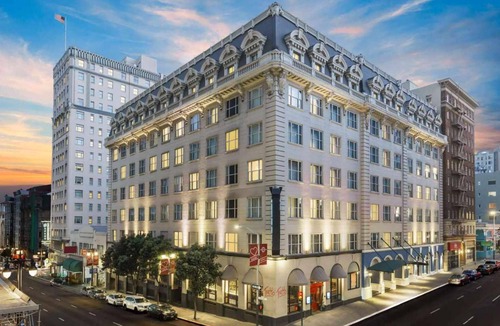 Theater District Hotel | Union Square Steps | Italian Bar + Pet Friendly