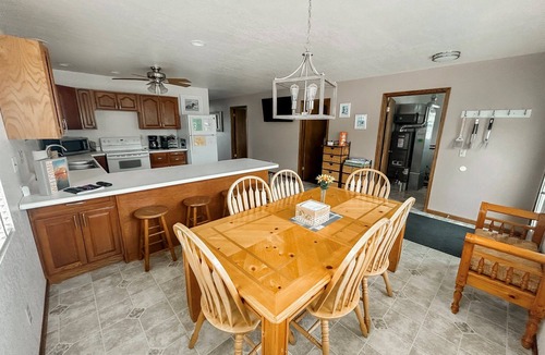 Duck Lake House | Unplug at our peaceful lake retreat