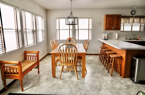 Duck Lake House | Unplug at our peaceful lake retreat