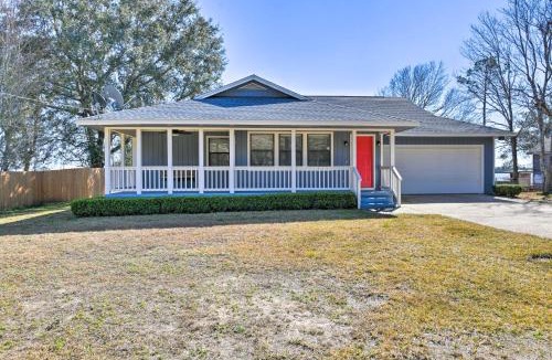 Florida Panhandle House | Updated Waterfront Escape w/Dock & Fire Pit