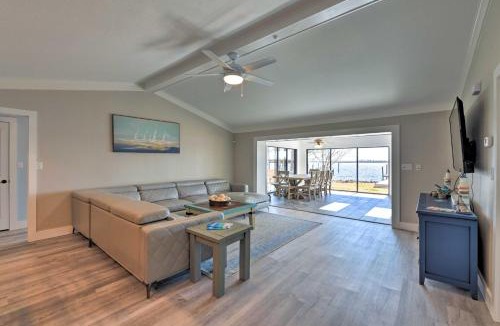 Florida Panhandle House | Updated Waterfront Escape w/Dock & Fire Pit