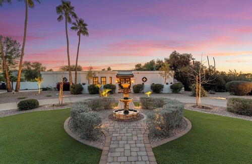 Paradise Country Estates House | Upscale, Private, 1-Acre Paradise Valley Home. Pool, Labyrinth & Luxe Design