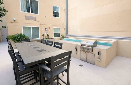 Downtown San Diego Condo | Upscale Remodeled 1B1B in Heart of Little Italy