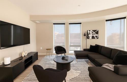 Uptown Apartment | Vibrant 2BR with King Bed near US Bank - Heated Pool