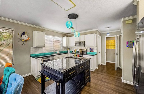 Peoria House | View Fireworks, Restaurants, Stadiums, Heated Pool