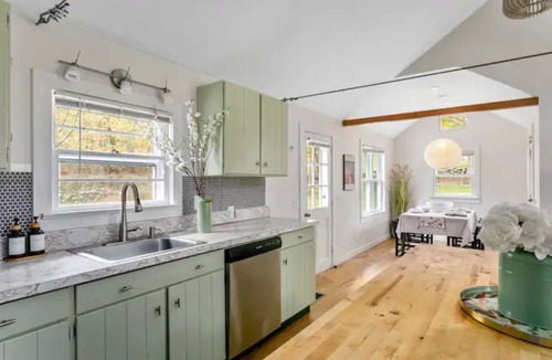 Hollowville Cottage | Vintage Country Home with Games, Fireplace & 20 Min to Hudson