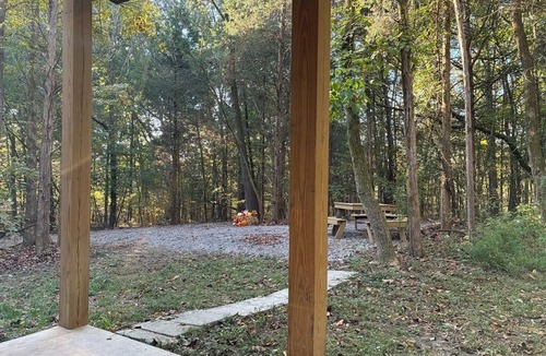 Pope County Cabin | Visit this rustic cabin snuggled deep in the heart of the Shawnee Forest