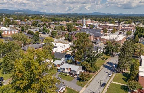 West Side Historic District House | Walk to Main St Hendersonville: Chic Home w/Yard